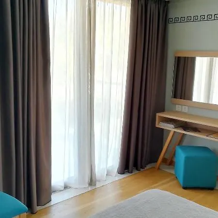 Hotel Thissio 3*